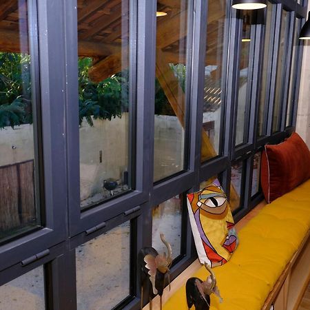 Le Loft De La Grange Bed & Breakfast Арл Екстериор снимка
